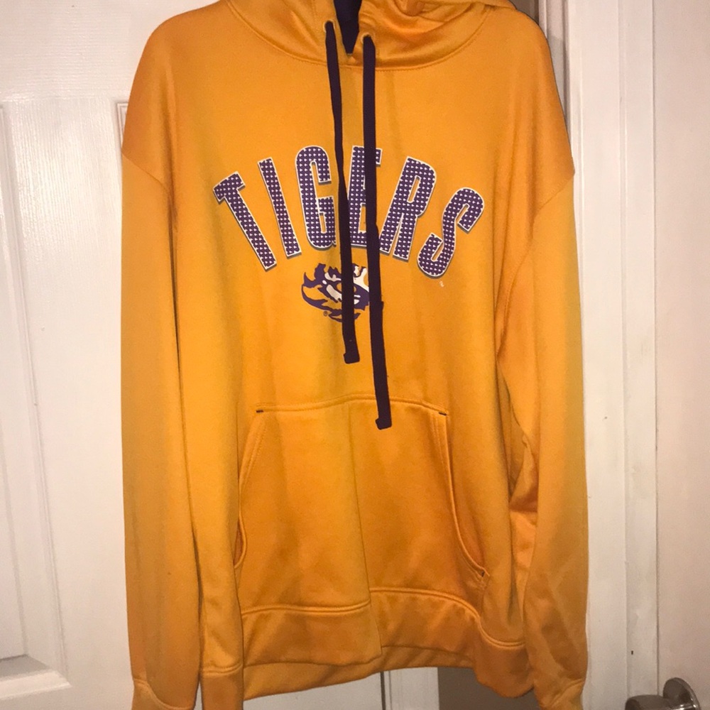 LSU sweatshirt